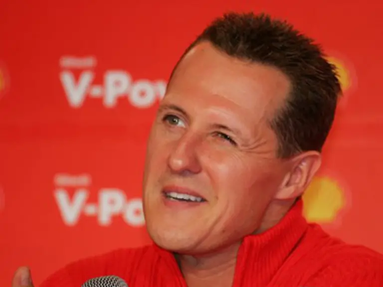 Bei-seiner-letzten-Pressekonferenz-vor-seinem-letzten-Rennen-in-Brasilien-liess-Schumi-uns-in-sein-rotes-schnelles-Herz-schauen