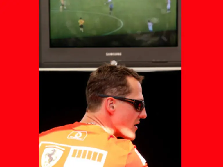 Und-wie-Auf-jeden-Fall-freue-ich-mich-auf-die-Sonntage-zu-Hause-Formel-1-und-mehr-mal-im-Fernsehen-gucken