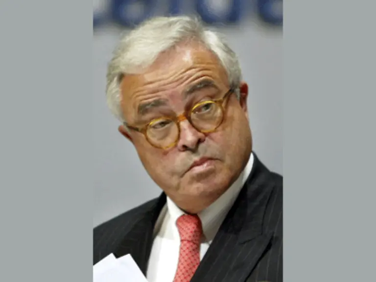 Mit-diesen-Worten-loeste-der-damalige-Deutsche-Bank-Chef-Rolf-Breuer-ein-mediales-Erdbeben-aus-In-Kirchs-Augen-war-dies-der-Anfang-vom-Ende-seines-Medienimperiums