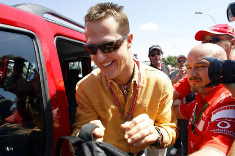 Michael-Schumacher-kommt-am-Nachmittag-an-die-Rennstrecke