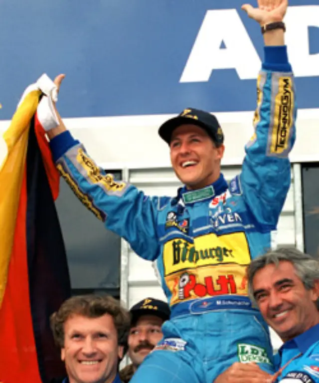Mit-Benetton-habe-ich-alles-erreicht-was-man-in-der-Formel-1-erreichen-kann-Ich-wollte-eine-neue-Herausforderung-begruendete-Schumacher-damals-seinen-Entschluss-zu-Ferrari-zu-wechseln