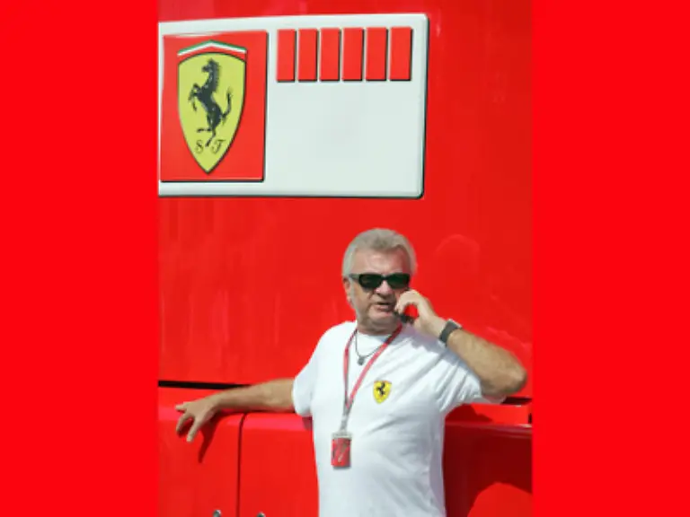 Michael-haette-es-sich-einfach-machen-und-fuer-Williams-oder-McLaren-fahren-koennen-Doch-nur-bei-Ferrari-konnte-er-zeigen-wie-gut-er-wirklich-ist-sagt-Weber