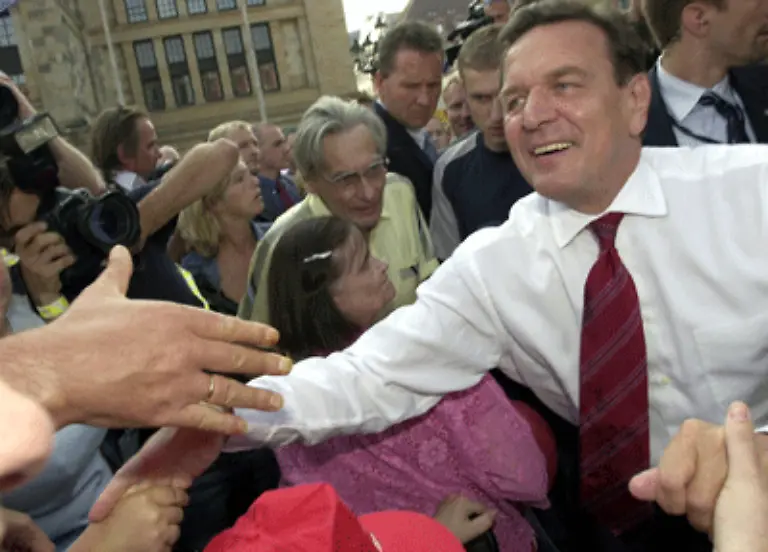 Dann-ist-es-soweit-Der-Wahlkampf-2002-ist-eroeffnet