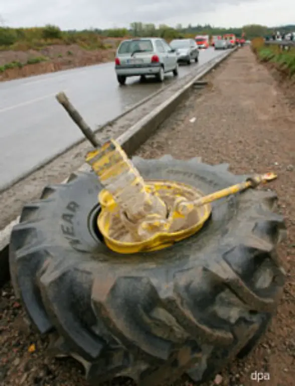 Ob-die-Bombe-aus-Versehen-eingegossen-wurde-sei-noch-unklar-so-ein-Polizeisprecher