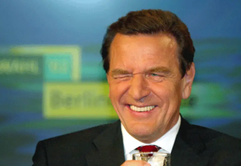Moeglicherweise-glaubt-er-dass-er-auch-diesmal-wie-2002-zuletzt-lachen-kann