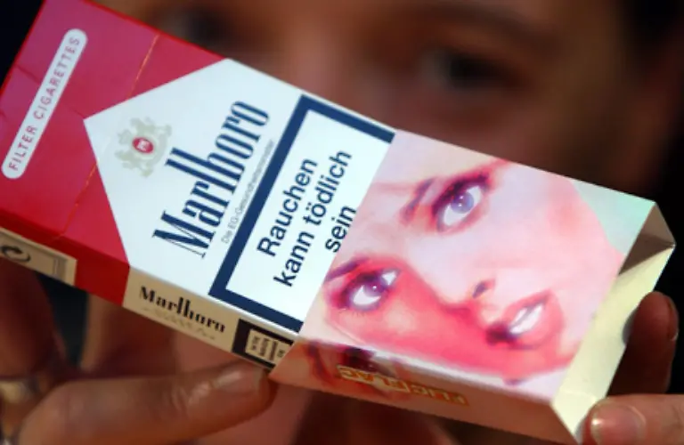 Leider-haben-die-Warnungen-auf-Zigarettenschachteln-auch-nicht-den-erwarteten-Erfolg-gebracht