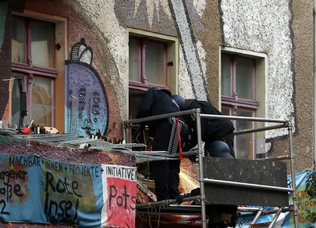 d65541d2432148ffdd9fbf9731d9101c