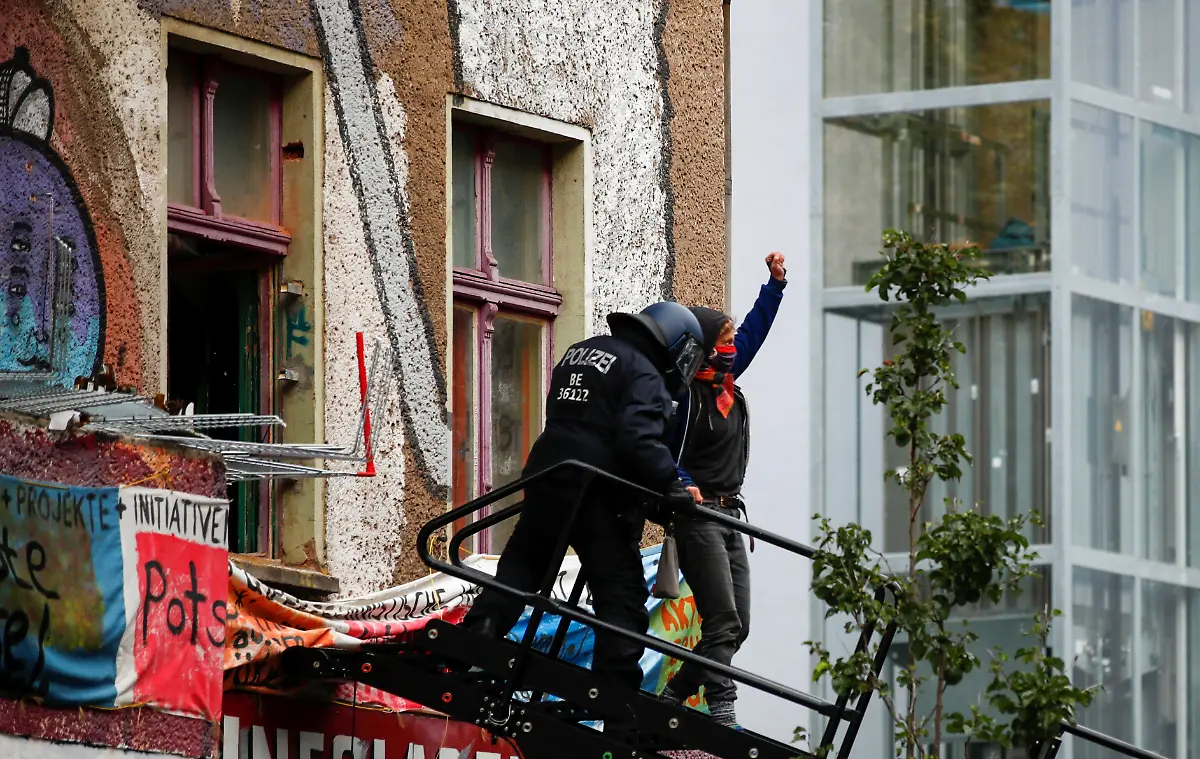 669e2c326941382efe1faf862a6eb89b