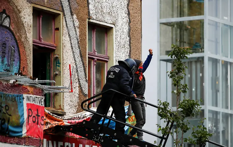 669e2c326941382efe1faf862a6eb89b