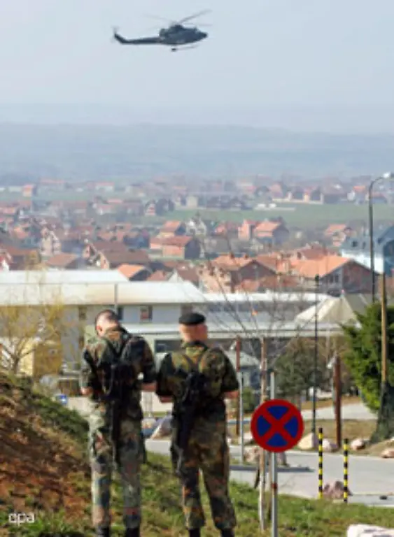 Die-KFOR-schuetzt-auch-das-Internationale-Kriegsverbrechertribunal-bei-seiner-Arbeit-im-Kosovo