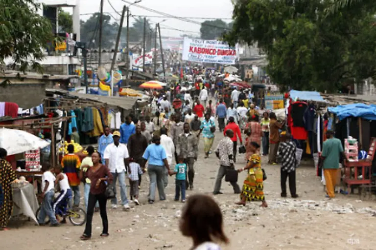 Die-Strassen-in-Kinshasa