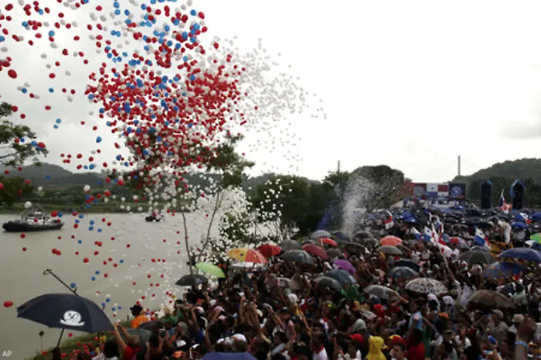 40-000-Schaulustige-feierten-den-offiziellen-Ausbaubeginn