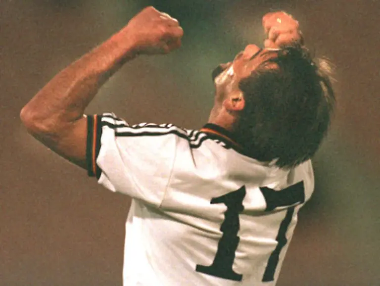 In-der-ewigen-DFB-Torjaegerliste-liegt-Ballack-damit-gleichauf-mit-Ulf-Kirsten-auf-Rang-acht