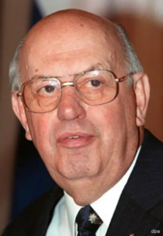 Pieter-Willem-Botha-war-von-1984-bis-1989-suedafrikanischer-Praesident-Er-war-ein-Verfechter-der-Rassentrennung-und-Garant-des-Apartheidsystems-Politische-Gegner-vor-allem-aus-der-schwarzen-Bevoelkerungsmehrheit-liess-Botha-gnadenlos-verfolgen