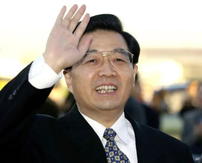 KP-Chef-und-Praesident-Hu-Jintao-reagiert-gelassen-auf-westliche-Forderungen-nach-mehr-Demokratie-in-China-Sein-Land-ist-die-oekonomische-Supermacht-der-Zukunft-Pekings-Mitarbeit-bei-der-Loesung-weltpolitischer-Probleme-ist-gefragt
