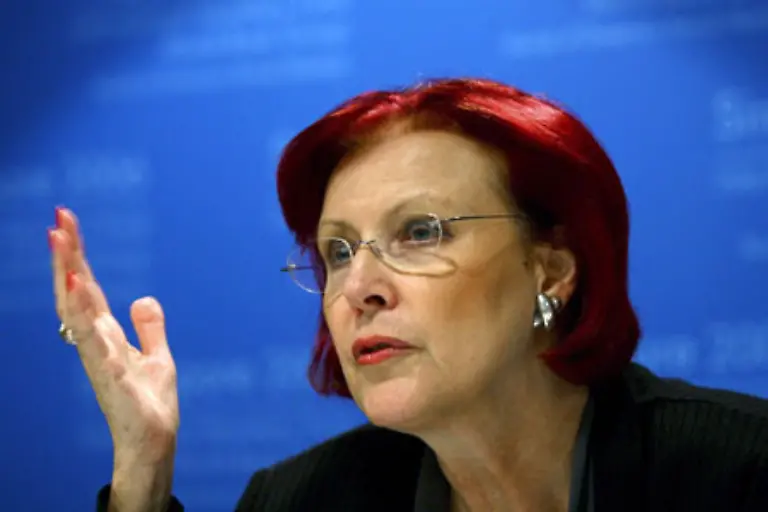 Entwicklungshilfeministerin-Heidemarie-Wieczorek-Zeul-SDP-Sie-soll-fuer-Kontinuitaet-bei-einem-Herzensthema-der-Sozialdemokraten-sorgen-deren-linken-Fluegel-sie-vertritt