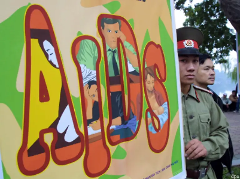 Zum-ersten-Mal-wurde-Anfang-der-80er-Jahre-in-den-USA-ueber-das-damals-unbekannte-Krankheitsbild-AIDS-berichtet