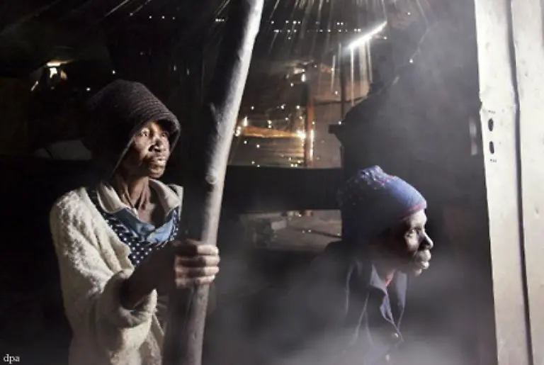 Hier-leben-fast-nur-noch-Waisenkinder-und-Grosseltern-die-mittlere-Generation-fehlt