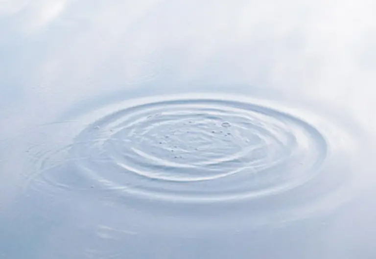 Heute-wird-nicht-nur-der-Einsatz-bei-der-Trinkwasser-Abfuellung-getestet-sondern-auch-entsprechender-Entkeimungssysteme-in-Kuehl-und-Gefrierschraenken