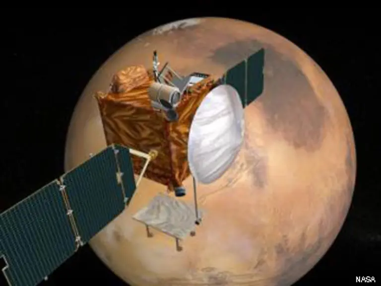 Mars-besitzt-zwei-kleine-unregelmaessig-geformte-Monde