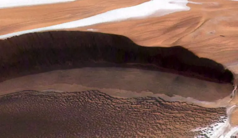 Fest-steht-auch-dass-es-noch-gefrorenes-Wasser-auf-dem-Planeten-gibt