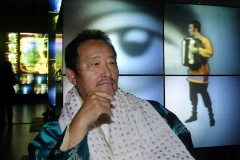 Der-als-Vater-der-Videokunst-bekannte-Medienkuenstler-und-Aktionsmusiker-Nam-June-Paik-verliess-uns-am-29-Januar