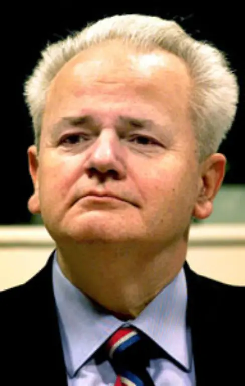 Serbiens-Ex-Machthaber-Slobodan-Milosevic-wurde-am-11-Maerz-tot-in-seiner-Zelle-beim-UN-Tribunal-in-Den-Haag-aufgefunden-Er-war-dort-wegen-Voelkermord-Kriegsverbrechen-und-Verbrechen-gegen-die-Menschlichkeit-waehrend-der-Balkankriege-in-den-neunziger-Jahren-angeklagt