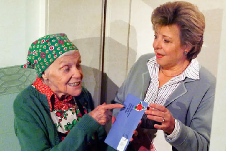 Wendl-gehoerte-seit-dem-Start-1985-zum-Ensemble-der-Dauerserie-Mitte-Mai-nach-ueber-20-Jahren-wurde-die-letzte-Lindenstrasse-Folge-mit-Else-Kling-ausgestrahlt-Die-Schauspielerin-wurde-91-Jahre-alt