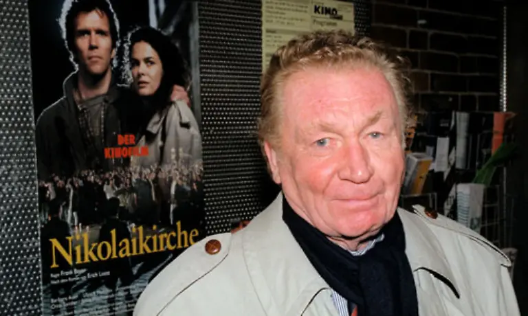 Zu-den-bedeutendsten-Regisseuren-Ostdeutschlands-gehoerte-Frank-Beyer-Eines-seiner-bekanntesten-Werke-ist-Jakob-der-Luegner-Beyer-starb-Anfang-Oktober-im-Alter-von-74-Jahren