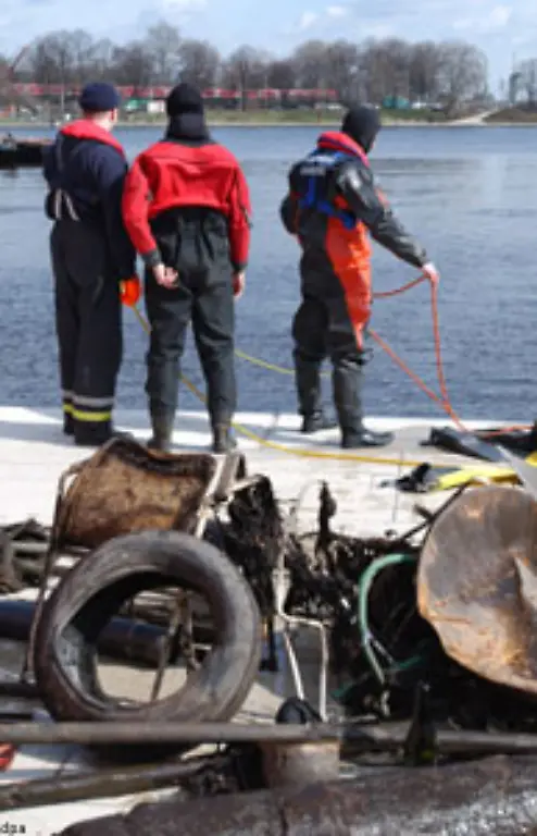 Das-Problem-an-dem-Kunststoffmuell-Manche-Teile-brauchen-bis-zu-450-Jahre-um-zersetzt-zu-werden