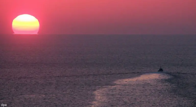 Die-Vermuellung-ist-eines-der-vielen-Probleme-die-dringend-geloest-werden-muessen-so-Greenpeace-Meeresexpertin-Stefanie-Werner