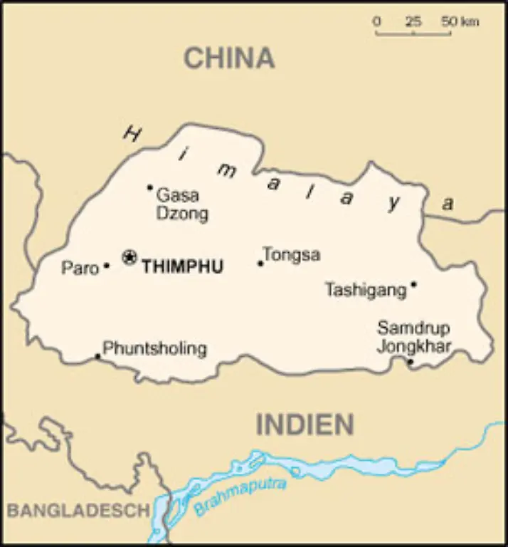 Bhutan-auf-Deutsch-Land-des-Donnerdrachens-hat-sich-erst-in-den-vergangenen-drei-Jahrzehnten-langsam-geoeffnet-Es-ist-mit-47-000-Quadratkilometern-etwa-so-gross-wie-Niedersachsen