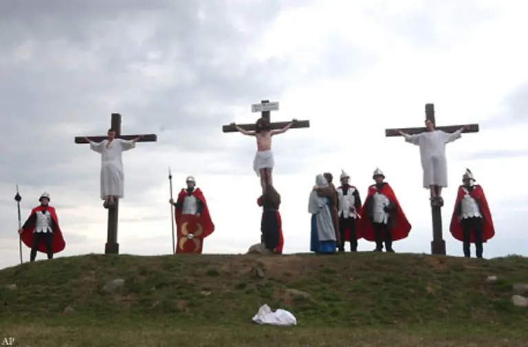 Das-europaeische-Mittelalter-behielt-das-Kreuzigen-wegen-des-christlichen-Glaubens-an-den-gekreuzigten-Jesus-Christus-nicht-bei-erfand-dafuer-aber-viele-neue-Methoden