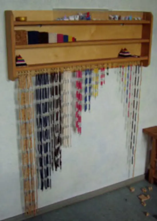 Perlenketten-zum-Verstaendnis-des-Dezimalsystems