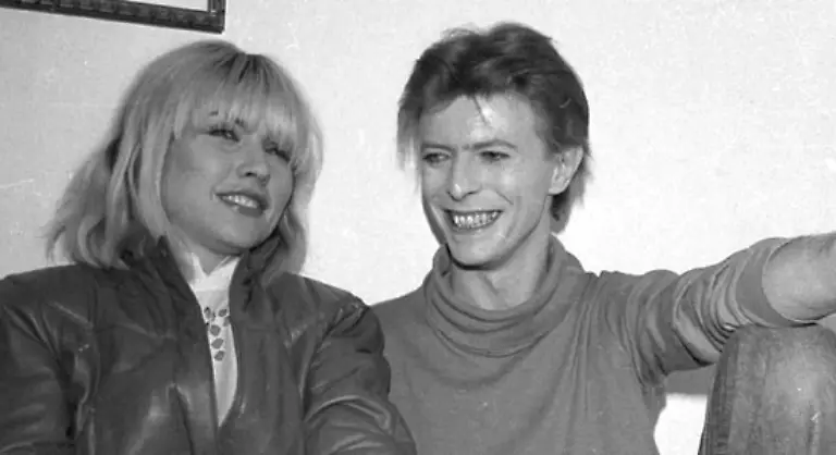 Kein-anderer-Kuenstler-vernichtete-sein-eigenes-Image-so-gerne-und-so-gnadenlos-konsequent-um-immer-laenger-ein-gefragter-Marken-Artikel-zu-bleiben