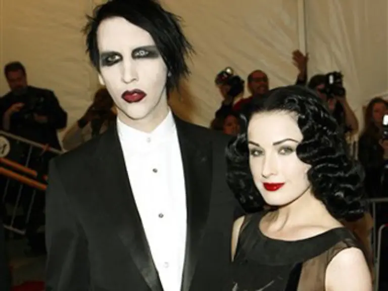 war-mal-mit-diesem-sympathischen-jungen-Mann-verheiratet