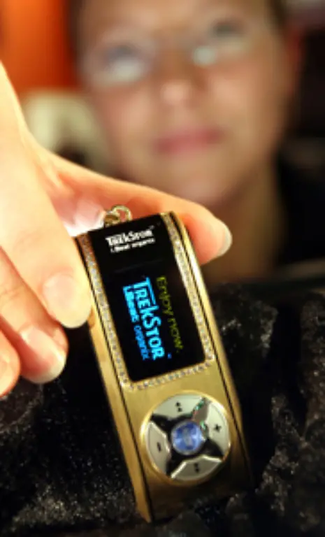 Ein-wenig-Gold-und-Diamantenglitzer-gefaellig