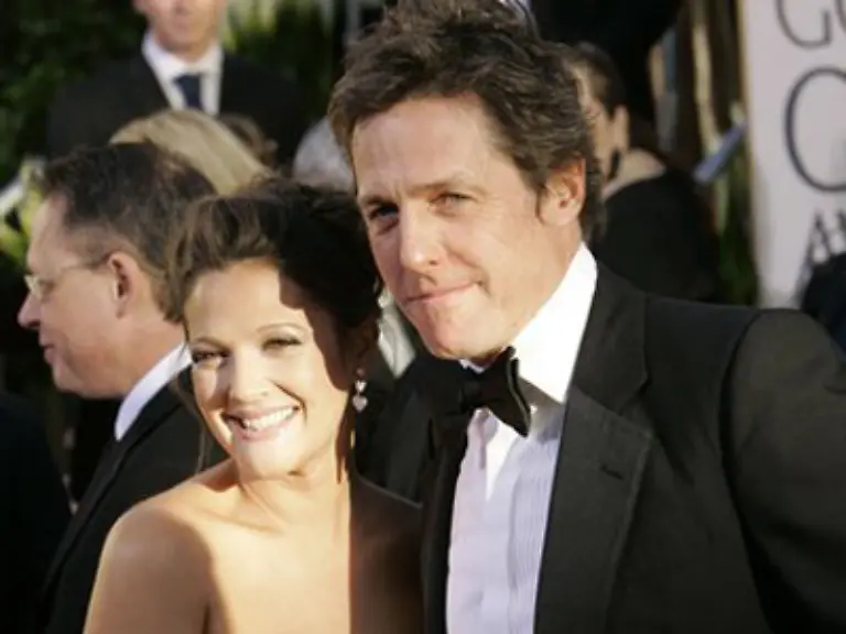 Ein-neues-Paar-Drew-Barrymore-und-Hugh-Grant-standen-jedenfalls-recht-gerne-nebeneinander