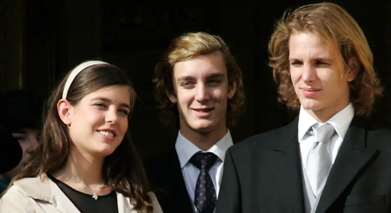 Andrea-Charlotte-und-Pierre-verloren-den-Vater