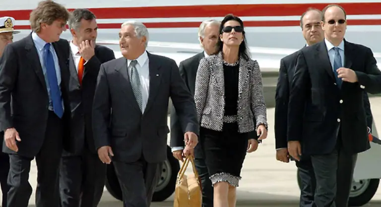 Der-Mann-kommt-immer-so-schnell-mit-dem-Anwalt