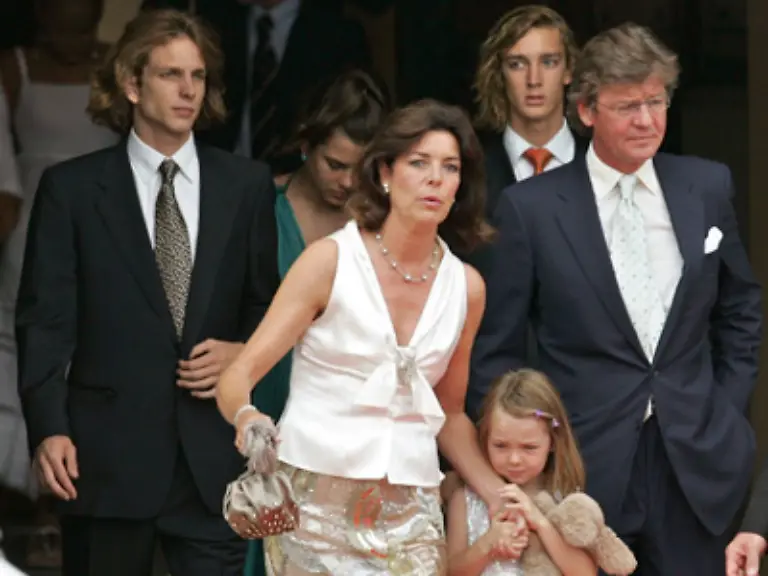 Unfassbar-dennoch-diese-Heirat