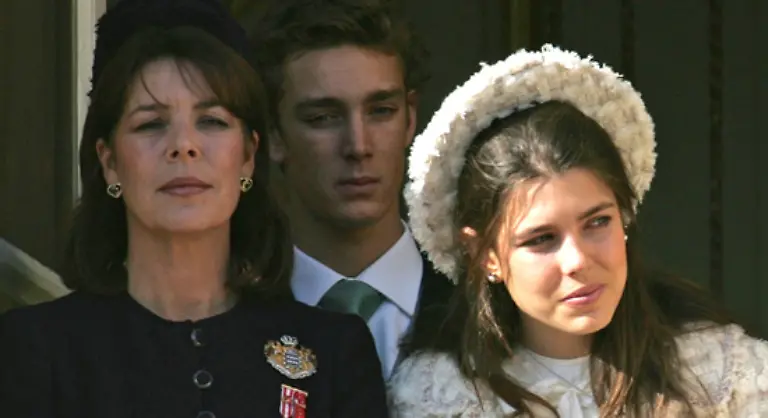 wie-aus-dem-Gesicht-geschnitten-ist