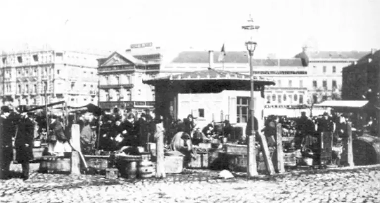 Doch-der-Alex-soll-wieder-ein-Ort-zum-Verweilen-werden-wie-zum-Beispiel-1887-als-es-noch-einen-Wochenmarkt-auf-dem-Platz-gab