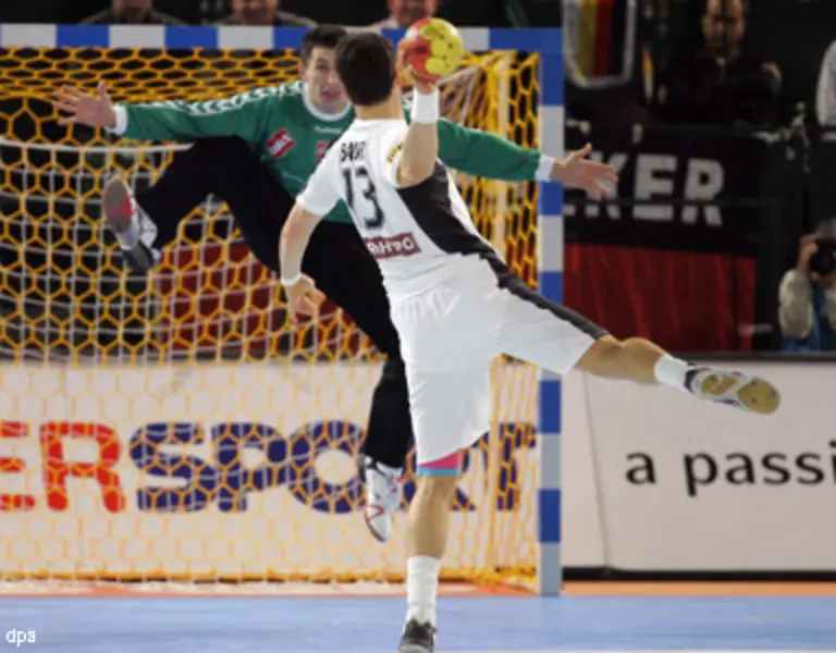 Sein-technisches-Potenzial-konnte-der-Kopf-des-Teams-bislang-selten-ausspielen-Immerhin-Als-Siebenmeterschuetze-erzielte-Baur-bereits-einige-wichtige-Tore-fuer-seine-Mannschaft