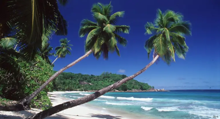 Doch-Mauritius-Ruhm-von-heute-ist-ein-anderer-Weisse-Straende-einsame-Lagunen-tuerkisfarbenes-Wasser