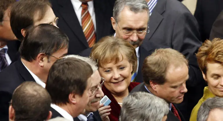Merz-meint-die-Gesundheitsreform-gehe-zu-Lasten-der-privaten-Krankenkassen-Der-Abstimmung-im-Rechtsausschuss-und-im-Bundestag-blieb-er-fern