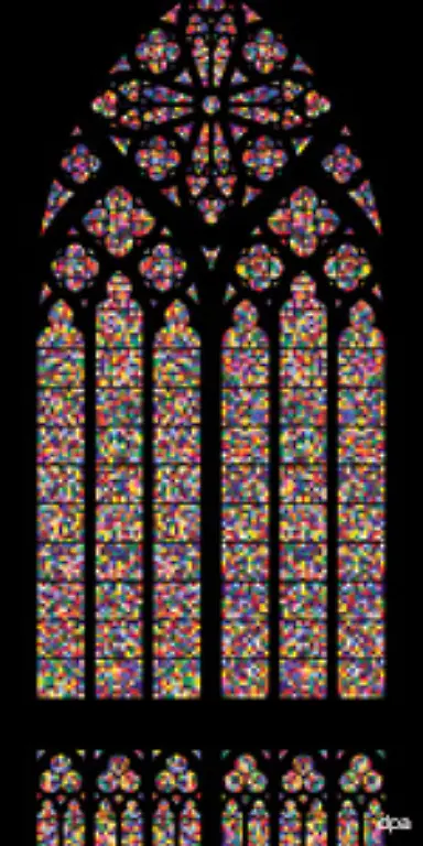 133-schuf-der-Wahl-Koelner-aus-rund-11-500-Glas-Quadraten-in-80-verschiedenen-Farbtoenen-ein-100-Quadratmeter-Fenster