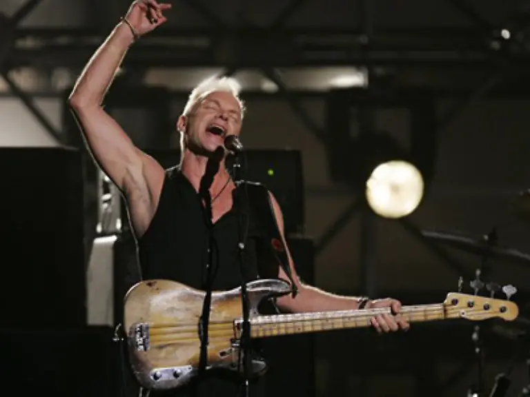 Sting-sorgte-neben-den-Dixie-Chicks-fuer-die-groesste-Ueberraschung-des-Abends-Er-spielte-mit-seinen-alten-Jungs-von-The-Police