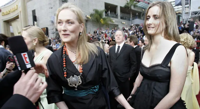 wie-zum-Beispiel-fuer-Meryl-Streep-die-sich-gegen-die-Aufregung-familiaeren-Beistand-in-Form-ihrer-Tochter-mitgebracht-hatte