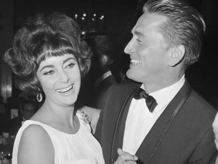 Sie-hat-einen-Lebens-Tango-aufs-Parkett-gelegt-der-jedem-Normalsterblichen-den-Atem-raubt